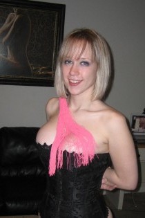 , 23  female escort, kitchener